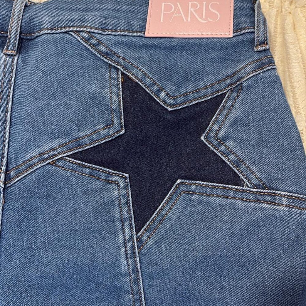 Y2K Paris Hilton Star-Detail Denim Shorts - Picture 4 of 5